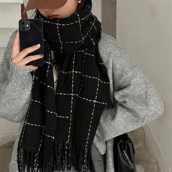 1pc Women's Striped & Plaid Pattern All-match Long & Wide Knitted Scarf, Suitable For Winter Warmth. Can Be Worn With Boyfriend As A Couple Scarf