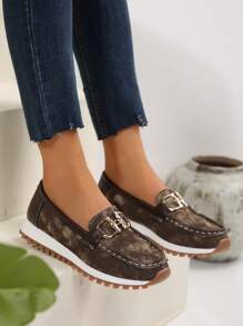 Giày lười đế bằng màu nâu thời trang mới, nhẹ, chống trượt, bền, trang trí bằng kim loại, gót thấp, thoải mái, mũi tròn, vải thoáng khí, giày thể thao ngoài trời thường ngày cho phụ nữ ngoại cỡ, mùa xuân/thu - màu nâu - Xem 2