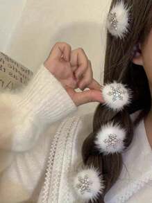 3pcs Rhinestone Fuzzy Snowflake Hair Clips, Cute Fluffy Ball Hair Clips, Sweet Style Hair Accessories, Suitable For Christmas Party Hair Decor Claw Clips Hair Slide Hair Barrettes - White - View 4