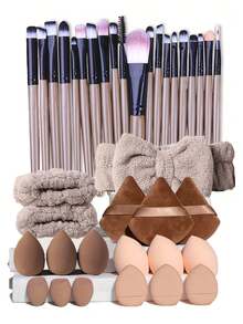 38件套全能彩妆套装包含：20支化妆刷、1个发圈、2个腕带、6个美颜蛋、3个迷你美颜蛋、3个扇形粉扑、3个拇指粉扑、上妆卸妆配件、洗脸发带、粉扑、海绵和化妆海绵、清洁海绵、化妆刷工具、化妆刷套装、化妆刷套装、化妆刷套装、全套彩妆套装、化妆刷套装、化妆刷套装、化妆礼盒套装 - 彩色 - 查看 1