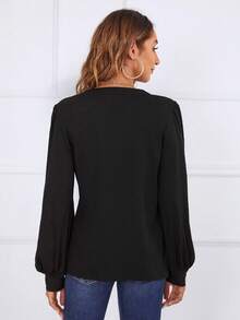 Camisa informal de mujer con mangas farol y cuello en V, adecuada para uso en la oficina en otoño - Negro - Ver 4
