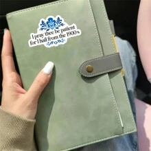 1PC, Văn hóa Web Retro Vui nhộn 3 inch Có thể tháo rời ngoài trời bằng nhựa vinyl chống thấm nước Quà tặng sáng tạo Hình dán hài hước cổ điển Hình dán câu nói thời xưa Hình dán trích dẫn cổ điển Hình dán hài hước kiên nhẫn Hình dán trích dẫn theo chủ đề những năm 1900 Thích hợp cho máy tính xách tay, máy tính bảng. - Nhiều màu - Xem 5