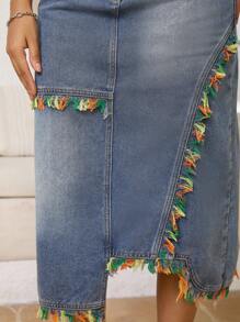 Gonna di jeans lavata asimmetrica elegante e alla moda con frange per donne