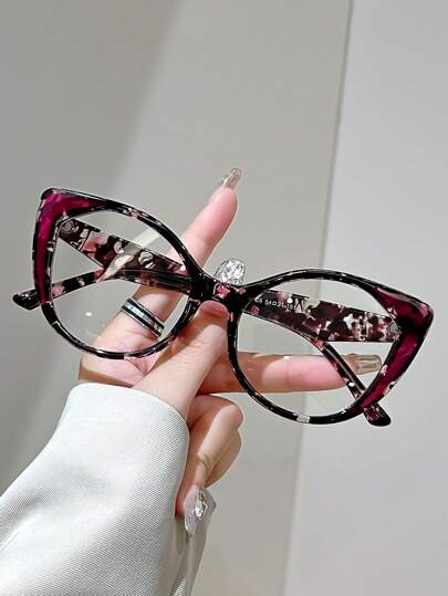 1 副优雅舒适的女士老花镜，复古猫眼风格，透明镜片，放大倍数 +1.0 至 +4.0，适合老年人阅读