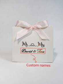 可定制的“先生与太太”迷你礼盒（5.5英寸 x 2.36英寸 x 4.72英寸） - 10个/50个装，设计优雅，配有缎带 - 完美适用于婚礼、新娘送礼会和周年纪念日 - 非常适合盛放糖果、巧克力、小礼物和派对小点心 - 让您的庆祝活动更加特别！多功能、防霉、密封、可重复使用、装饰性强、精致、可爱、讨喜、高品质、可定制、个性化、独特、派对必备 - 12*14*6cm - 查看 11