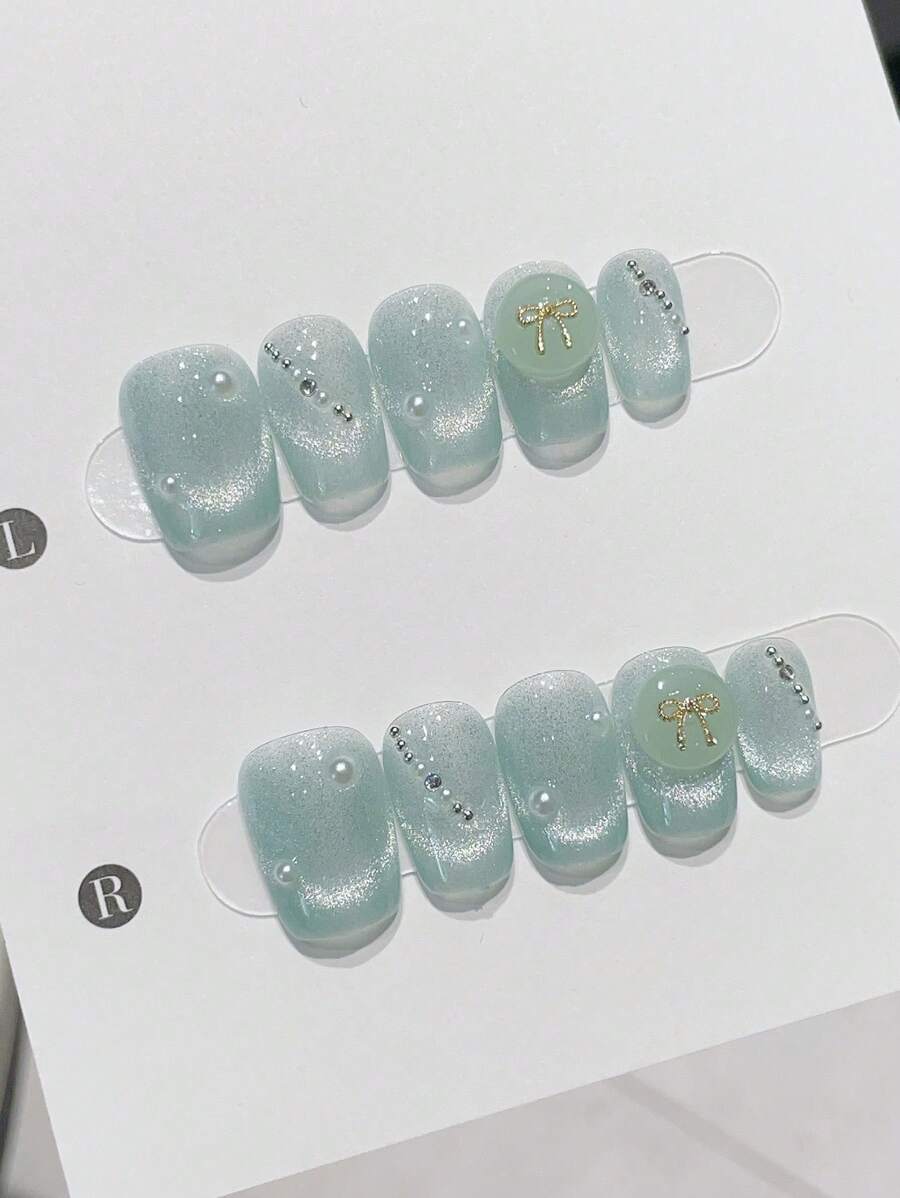 10片短款梯形手工按压式美甲贴片，优雅浪漫的蓝绿色和梅子色，可重复使用，包含1片果冻胶和1个指甲锉，适合日常、工作、上学、约会、派对、舞会等场合。