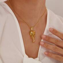 Collar con colgante de corazón de lava de acero inoxidable de lujo, joyería de diseño único y de moda apta para uso diario, San Valentín