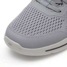 Skechers Men's Lightweight Outdoor Running Shoes, Casual Walking Sneakers