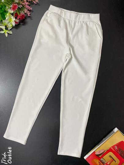 Pantalón para dama tipo leggins, estilo casual, semi-entubado, no transparenta.