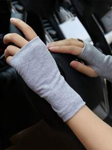 In Summer, Ms. Bo Rides A Bike To Protect Herself From The Sun - Black - View 7