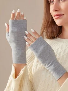 In Summer, Ms. Bo Rides A Bike To Protect Herself From The Sun - Black - View 6