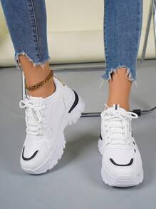 2024 neue Herbst/Winter Damen Große Größen Plateau Fake Leder Plump Plump Sneaker