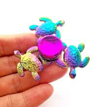 彩色金属海龟指尖旋转器 - 成人减压玩具，安静专注小工具 - 适合 14 岁以上人士