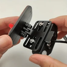 1个后置摄像头支架，后窗支架，适用于大多数后置摄像头，如M300S、M550、PG18S、M63、PG16S-3Ch等。