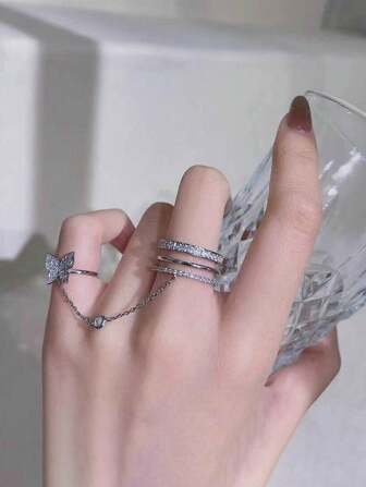 Butterfly Decor Mittens Ring