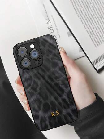 1 Stück individuell gestaltetes Leopard Muster Handyhülle, personalisierbar mit Name, Slogan, Buchstaben usw. Aus gehärtetem Glas Material, Rundumschutz für iPhone 6/7/8/Pro/Max Serie. Geeignet als Geschenk für ihn/sie, Freund/Freundin. Gepard süß, farbig, stylisch, Kawaii einzigartig, individuell gestaltetes ideales Geschenk für sie, Freund, Freundin, Familie