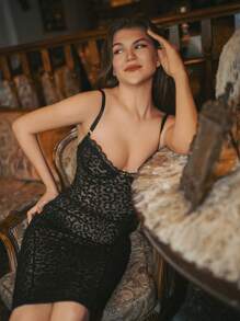 Elegant Sexy Black Leopard Lace Deep V-Neck Bodycon Spaghetti Strap Midi Dress With Built-In Bra, Valentine's Day, Night Out, Cocktail, Wedding Guest, Birthday - 黑色 - 查看 4