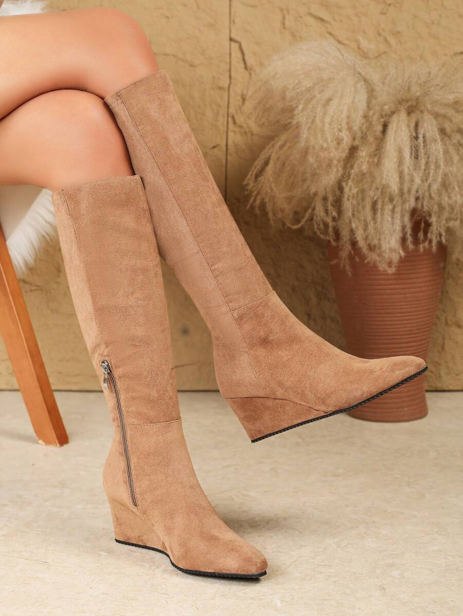 Botas de mujer con punta puntiaguda, caña alta, tacón de cuña, diseño simplista, talla grande, para otoño/invierno, marca europea