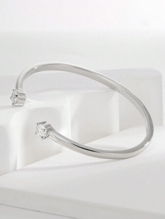 Charm-In 1 st silverfärgad armring med inbäddade Cubic Zirconia stenar