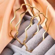 3 piezas Brazaletes apilables con baño de acero inoxidable, diseño de onda de moda para hombres y mujeres, adecuados para uso diario y fiestas - Juego de 3 pulseras de ondas. - View 7
