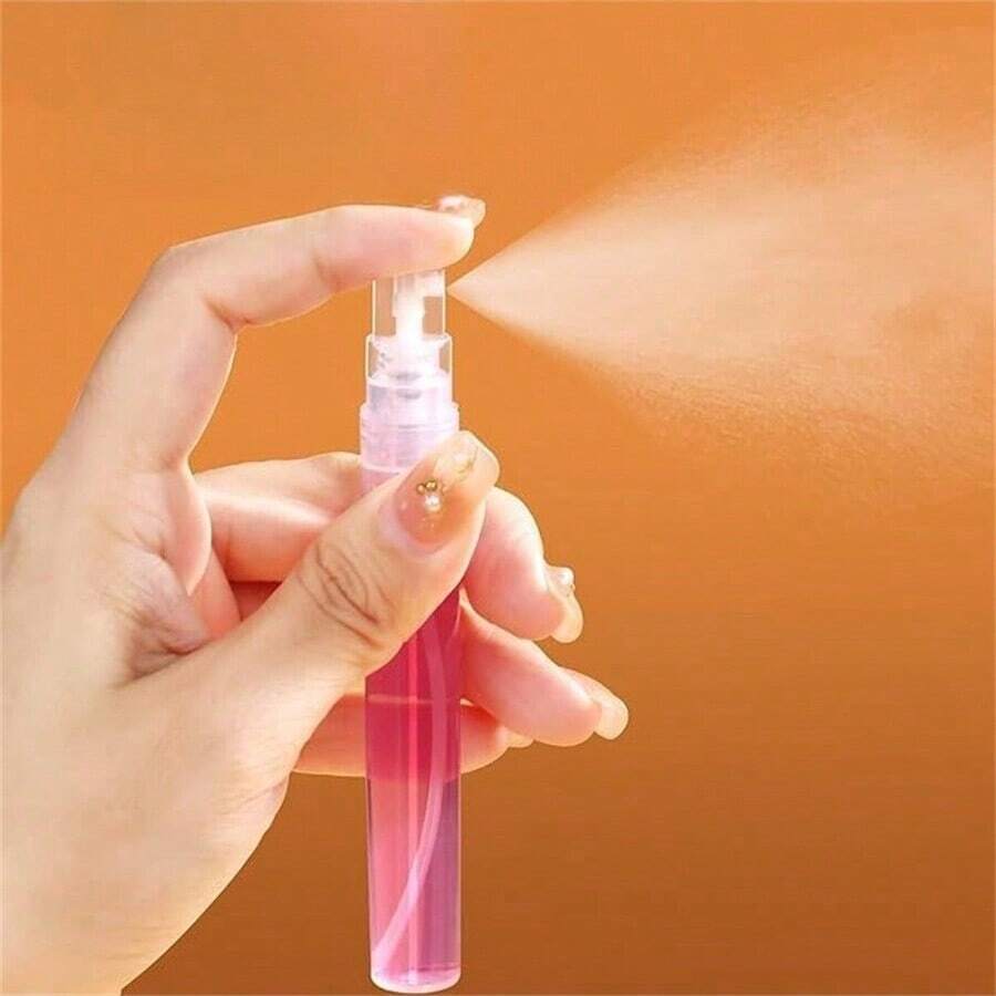 1PC 迷你塑料喷雾瓶，可装细雾的迷你香水瓶，香水喷雾，小型空样品容器，塑料便携式旅行瓶（10 毫升） - 彩色 - 查看 1