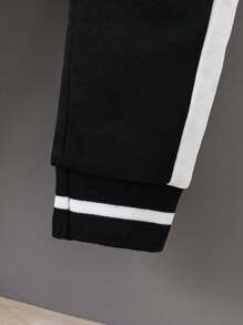 男童两件套服装，字母印花棒球夹克，适合秋冬