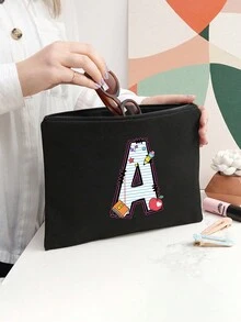 黑色单层化妆包 创意首字母A-Z化妆品收纳包 学生文具包 多功能旅行便携包 口红护肤品收纳洗漱化妆包 拉链包 旅行化妆品包装收纳包 简约高级 珠宝收纳 适用于住宿、旅游、商务、游泳、居家收纳 化妆包 化妆品收纳盒 化妆品收纳盒 化妆品收纳袋 化妆包 - 黑色 - 查看 7