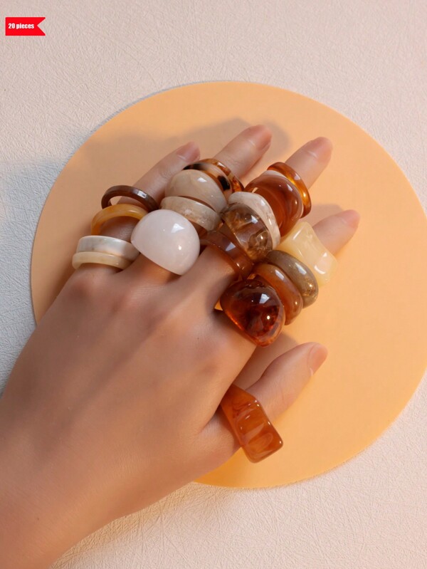 CHOSHILAR 20 قطعة/ مجموعة خواتم ريترو غير متماثلة بتصميم هندسي واسع النطاق، خواتم أصبع مفتوحة بطراز بوهيمي للنساء، خواتم بنقشات زهرية متدرجة الألوان (نظرًا لتقنية الصباغة اليدوية، لكل خاتم نمط مختلف وقد تكون هناك بعض الاختلافات اللونية بين الدفعات)