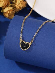 1pc Minimalist Heart-Shaped Pendant Necklace, Copper With Micro-Inlaid Zirconia, Fashionable Design, Suitable For Girlfriend Gift, Christmas Gift