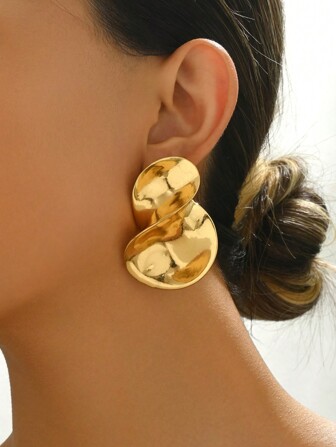 一对高品质简约时尚超大粗款女士耳环，饰有镶嵌水钻的水滴形、唇形、球形、心形、柠檬形、不对称叶子形和烟花形金属合金设计，适合性感宝贝派对、节日、季节、情人节、感恩节、送给朋友的礼物