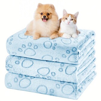 1-Piece Set Cozy Paw Print Fleece Dog Blanket - Ultra-Soft, Washable, And Reversible Flannel Pet Throw For Small To Medium Sized Dogs And Cats - Perfect For Snuggling Up Indoors Or Outdoors