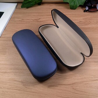 Premium Elegant Matte Silky Glasses Case, Portable Sunglasses Storage Box, Protective Container, Eyewear Accessories For Men Women Students Glasses Case Holder Organizer Storage Eyeglass Case Protective Case Glasses Bag Sunglasses Pouch For Travel Vacation Cruise Summer Holiday Travelling Bag Travel Stuff Essentials For College Dorm Home School Hotal Travel Kit