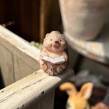 3pcs Cute Reading Hedgehog Resin Ornaments, Suitable For Succulents Plant Pot Decoration, Miniature Fairy Garden Accents, Stress Relief & Therapeutic