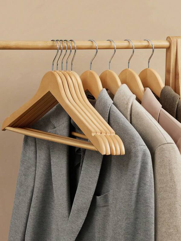 SONGMICS Cintre Bois, Lot de 50, avec Encoches Antiglisse, Barre Antiglisse pour Pantalons, Crochet Pivotant 360°, pour Costumes, Chemises, Manteaux, Couleur Boisée et Argent