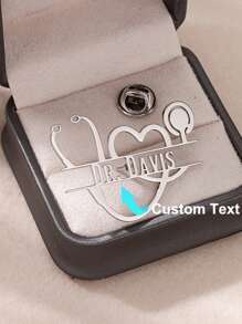 Broche de corazón de estetoscopio vintage personalizado, chapado en oro de 18K en acero inoxidable, Insignia con nombre personalizada para médicos, enfermeras, veterinarios, regalo ideal para profesionales médicos, presente de Acción de Gracias, Navidad y Año Nuevo (Individual, sin caja de regalo)