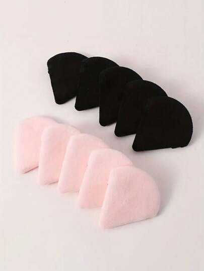 10个三角粉扑，适用于定妆粉饼、气垫粉底等，柔软蓬松，是赠品、旅行必备好物、平价好物等的理想选择。