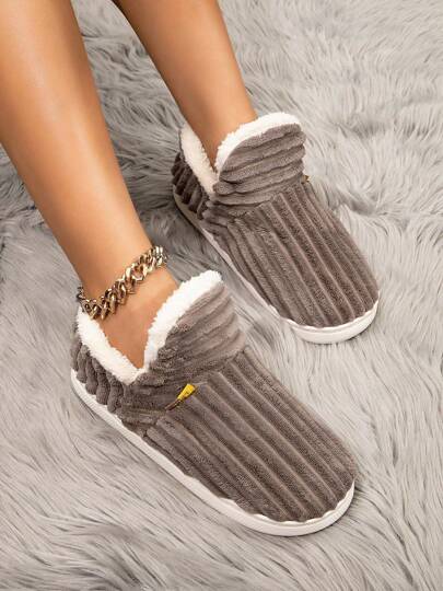 Women Cloud Slippers, Warm Fuzzy House Slippers, Unisex Winter Cozy Fashion Soft Slip-On Plush Slippers Casual Home Shoes