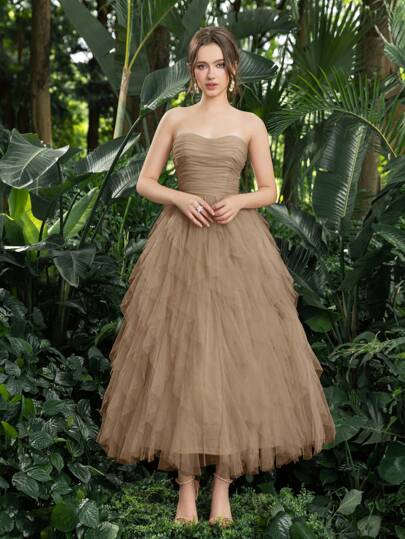 Faeriesty Đầm dạ hội cúp ngực thanh lịch bằng vải voan với phần trước xếp ly và các lớp bèo nhún rủ xuống, lý tưởng cho các buổi dạ hội, lễ tốt nghiệp, tiệc ngoài trời, hoặc đám cưới.