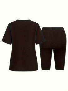 Plus Size Women's T-Shirt Casual Summer Two Piece Set - Red Parrot Graphic Round Neck Short Sleeve T-Shirt And Shorts - 黑色 - 查看 2