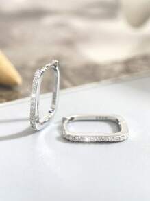 1pair Huggie Hoop Earring Sets. They Are Delicate And Small S925 Sterling Silver Earrings, Suitable For Multiple Piercings. They Are Lightweight And Fashionable Jewelry, Ideal For Women To Wear On Daily Dates.