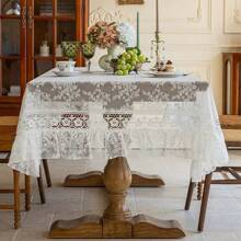 قطعة واحدة من المفرش المستطيل المصنوع من البوليستر مع تطريز فرنسي أبيض كلاسيكي مناسب للمطاعم والمقاهي وحفلات العطلات وغيرها من التجمعات