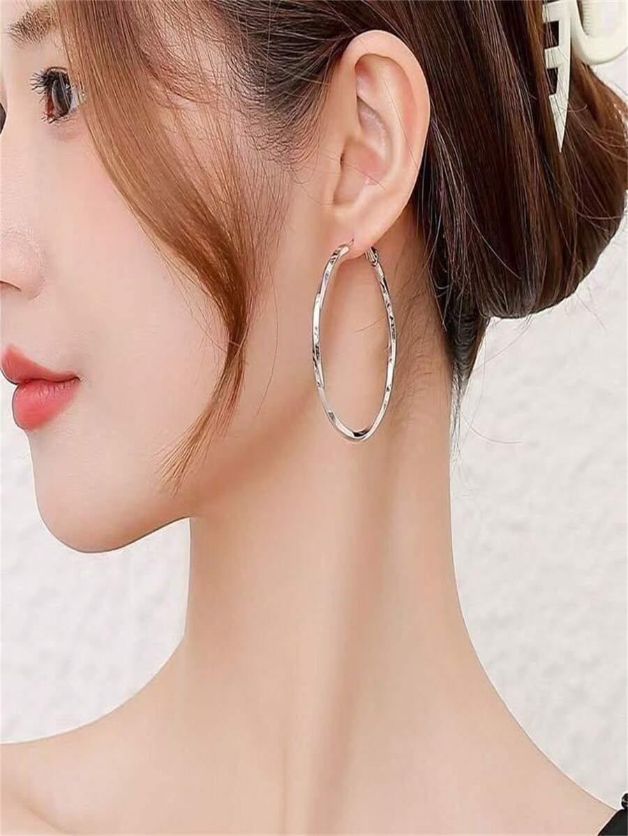 1pair Twist Oversized Hoop Earrings, Exaggerated Round Circle Earrings, European&American Style - Silver - View 1
