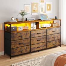 EnHomee 55"  W Rustic Brown Dresser For Bedroom With Power Outlet & LED Lights For 65" TV Stand Bedroom Dresser With 9 Fabric Drawers, Sturdy Dressers For Bedroom, Closet, Entryway, Mother's Day Decor, Room Decor, Home Decor - 美規A型插(110-127V) - 查看 2