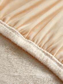 1pc Winter Warm Plush Solid Color Elastic Sofa Cover, Modern Minimalist Anti-Slip All-Inclusive Sofa Protector, Fits L-Shaped And 1/2/3/4 Seat Sofas