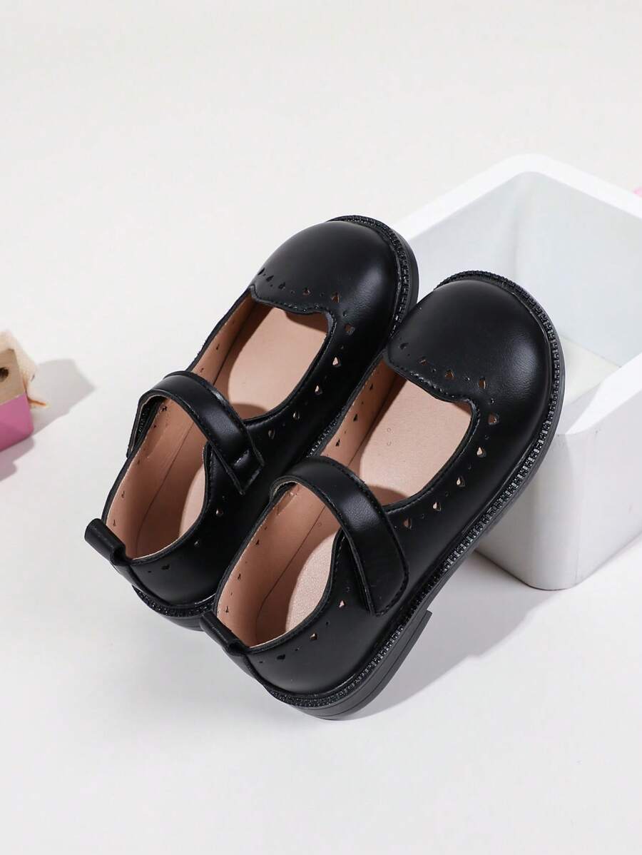 2024 New Spring Kids Girls Princess Soft Leather Shoes Stylish Black Shoes - Black - View 1