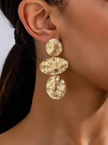 1 Pair Of Simple And Versatile Oval Asymmetric Patterned Earrings Suitable For Fashionable Commuting