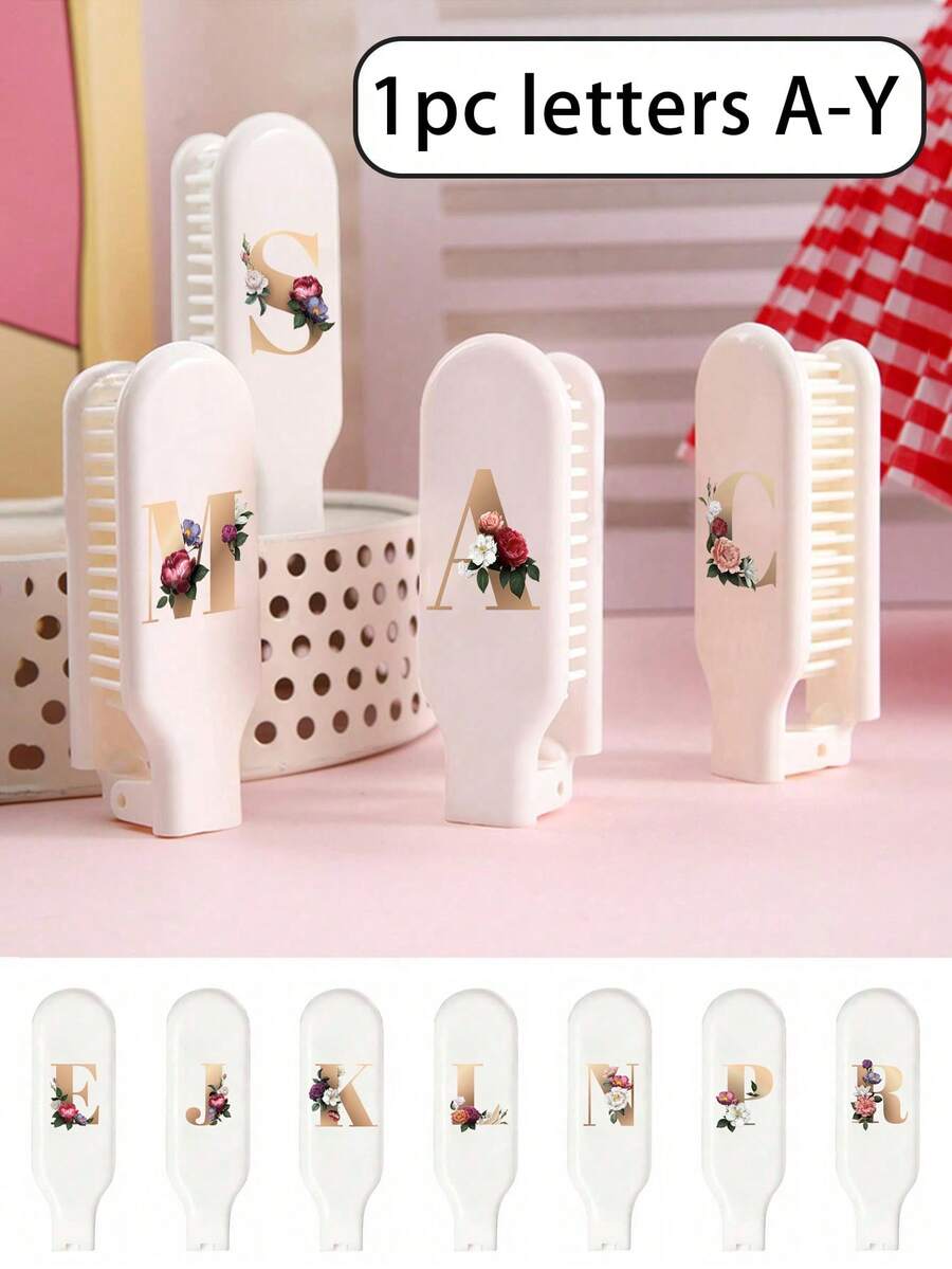 金色花朵字母印花便携式旅行折叠梳，字母A-Z，防静电迷你口袋梳，男女通用美发造型工具，塑料折叠梳，旅行发刷，便携轻巧小巧发刷，可放入钱包和健身房，返校季，旅行度假必备，女士美发配件，发刷，顺发刷，美发产品，美发工具，美发用品，头发护理，卷发刷，理发师，美发设备，旅行必备，发型，美发，发刷，背梳，造型刷，卷发刷，边缘刷，发梳，梳子，梳头，发刷套装，梳子，卷发梳，顺发刷，女士发刷，头发，旅行，美发产品，美发工具，美发用品，理发师，理发师配件，理发店，美发设备 - 白色 - 查看 1