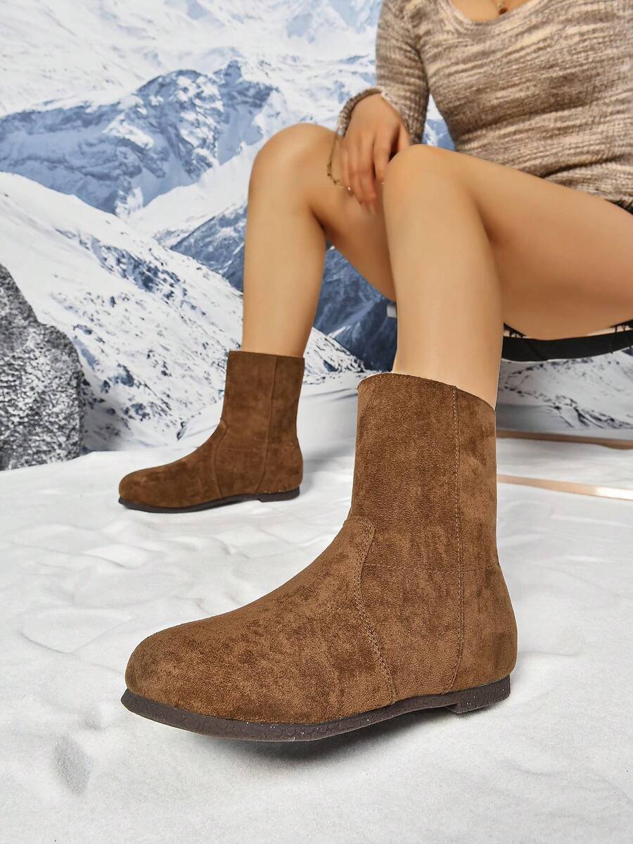 Women Flat Plush Ankle Boots, Camelhair Color, One-Push Knit Elastic Skinny Boots, New Flocking Short Velvet Casual Round Toe, Suitable For Winter