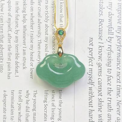 1 Stück Natürlicher grüner Jade Anhänger Halskette, grüner Donut Jade 26mm Edelstein Anhänger verstellbare Halskette, ein glückliches Geschenk für Mutter, ein Geschenk für sie, geeignet für Feiertagsparty Geschenke, Quarz Kristall Geschenke.