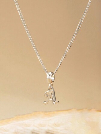 1 st bokstavshängehalsband, inlagd kubisk zirkonia, 26 alfabetsbokstäver, smyckegåva, bästa valet för män